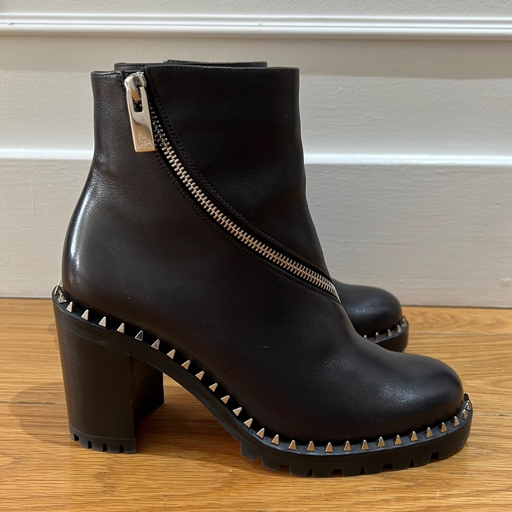 Christian Louboutin Calfskin Spikes Birgitta Lug 70 Zip Around Ankle Boots